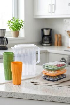 8 Parça Kahvaltı Piknik Seti, 3lt Sürahi ve 4 Adet 500ml Bardak + 3'lü Sığ Kahvaltı Saklama Kabı