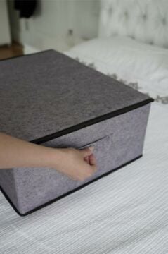 Keçe Kapaklı Baza Hurcu, Yatak Kanepe Altı Yastık Kıyafet Düzenleyici (40x50x19 Cm) 2 Adet GRİ