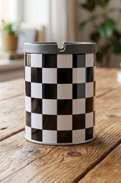 Beşiktaş Desenli Metal Gövdeli Kokusuz Dumansız Küllük, Koku Hapsetme Özellikli Şık Tasarım