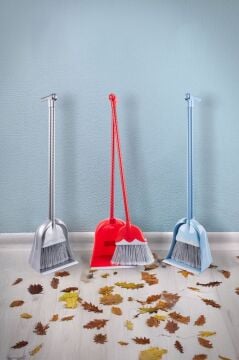 Flora F077 Mega Hazneli Süpürgeli Faraş Seti 12 Adet, Vidalı Metal Uzun Saplı Eğilmeden Temizlik Aparatı 1 Koli=12 Adet