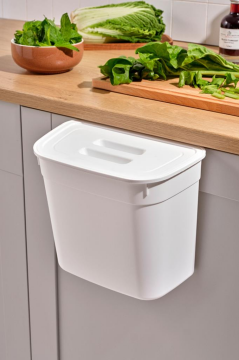 Flosoft Dolap İçi Kapaklı Asılabilir Çöp Kovası, Dolap Kapağı Askılı Çöp Kutusu 7 litre Beyaz